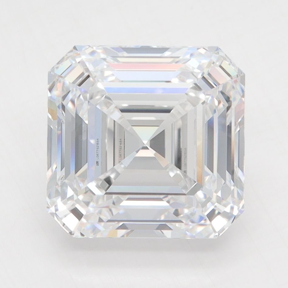 4.1 ct lab-grown Square emerald Diamond