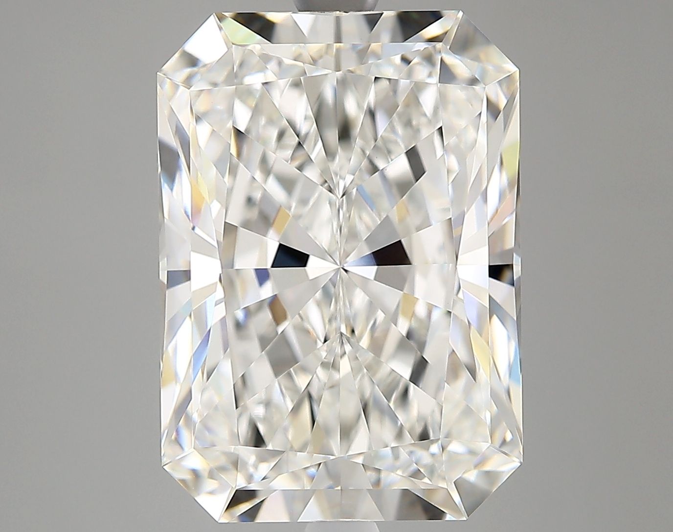 7.09 ct. radiant Lab Grown Diamond front image