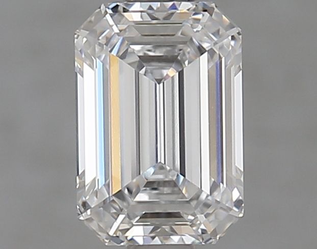 1.06 ct. emerald Lab Grown Diamond front image