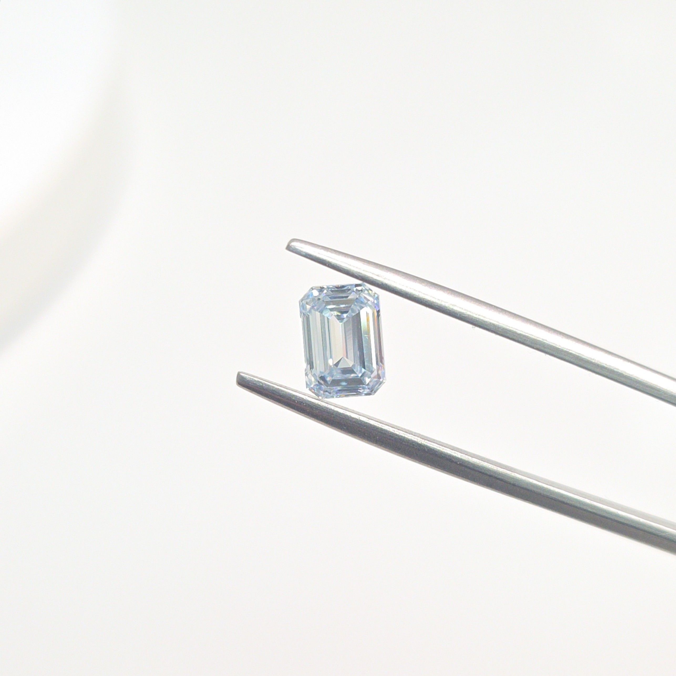 1.13 ct Emerald diamond