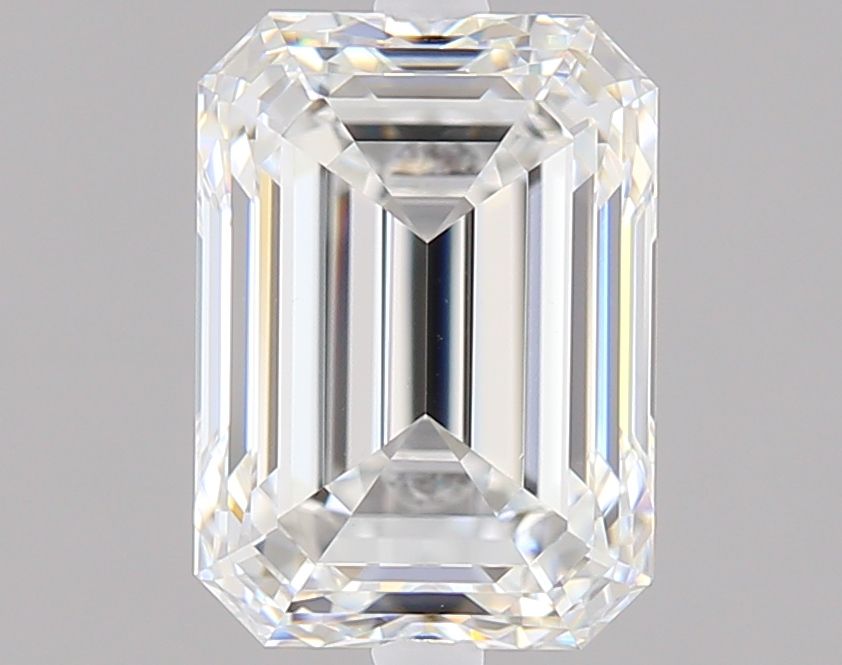 1.70 ct Emerald diamond
