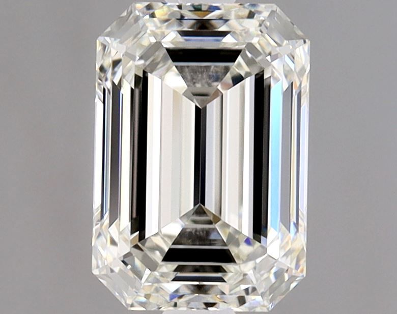 1.30 ct Emerald diamond