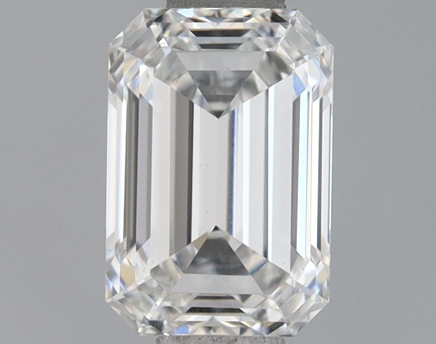 0.87 ct. emerald Lab Grown Diamond front image