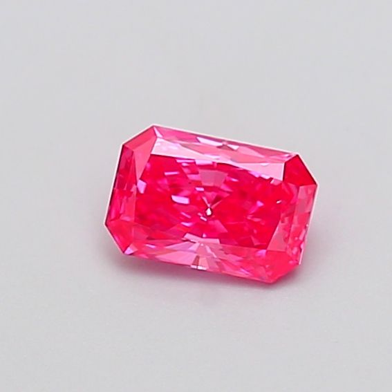 0.51 ct Radiant diamond