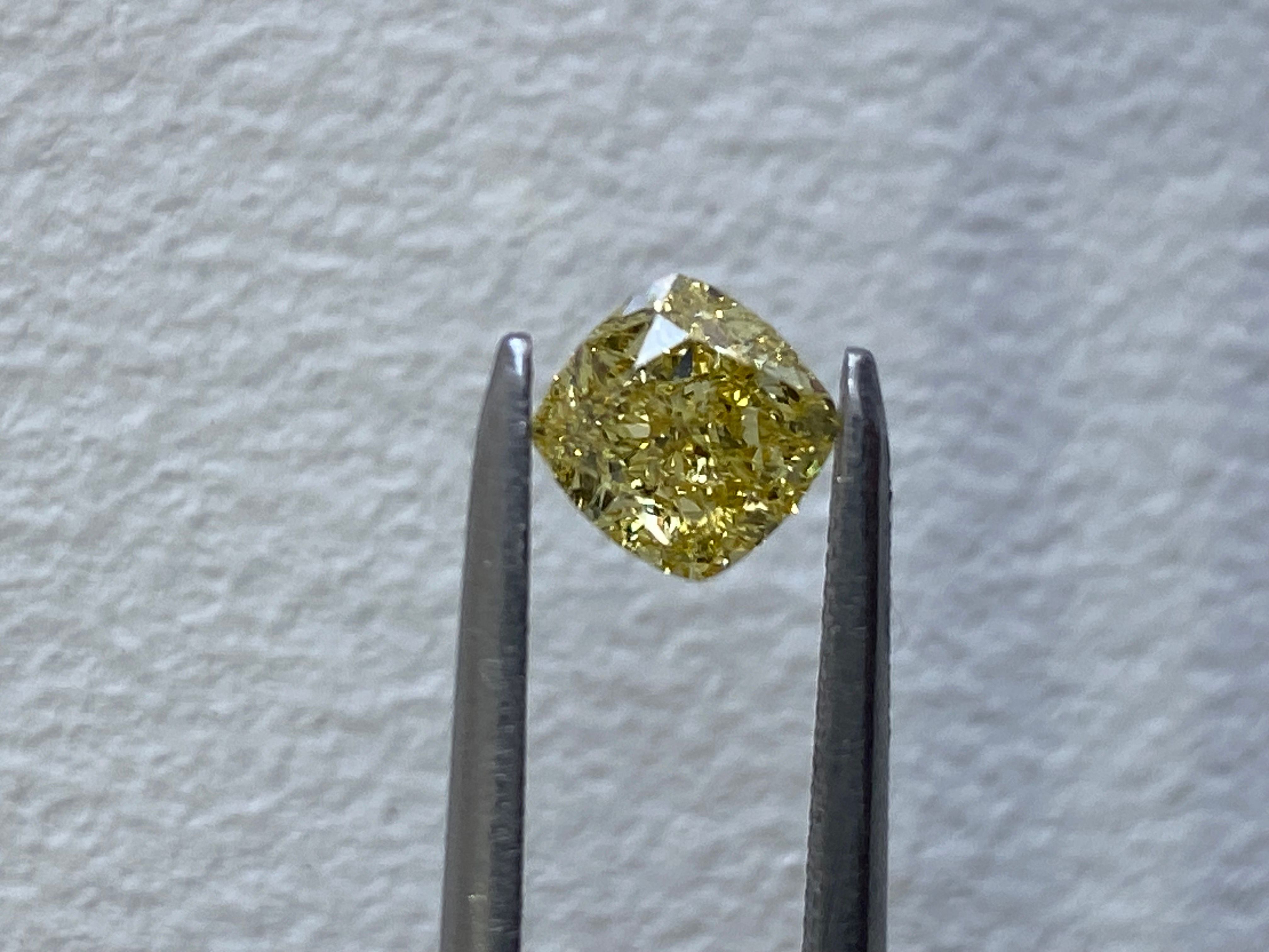 1.10 ct Cushion Brilliant diamond