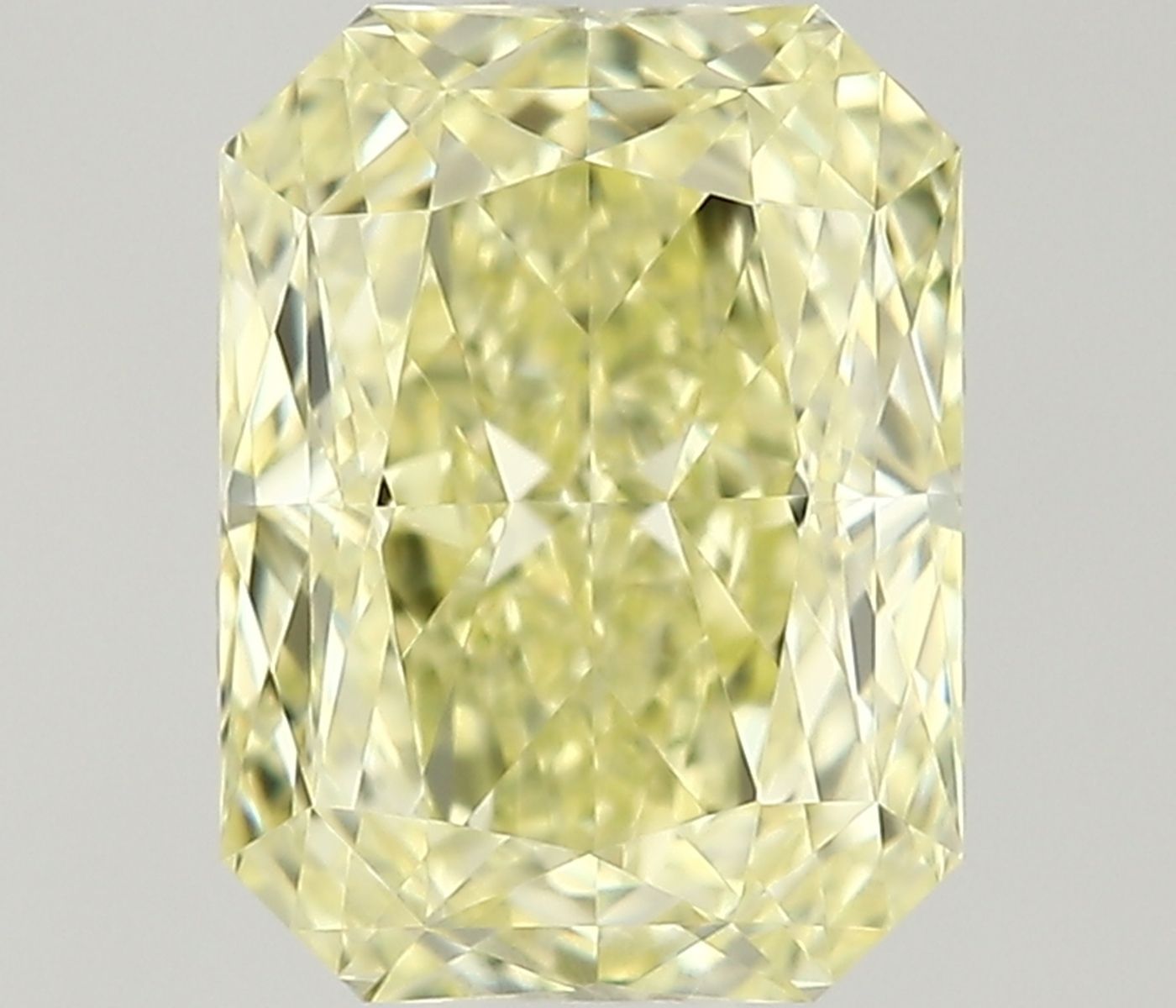 0.58 ct Radiant diamond