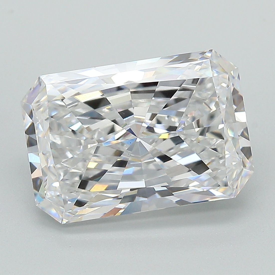 4.91 ct. radiant Lab Grown Diamond front image