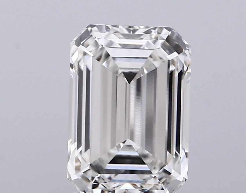 2.85 ct. emerald Lab Grown Diamond front image