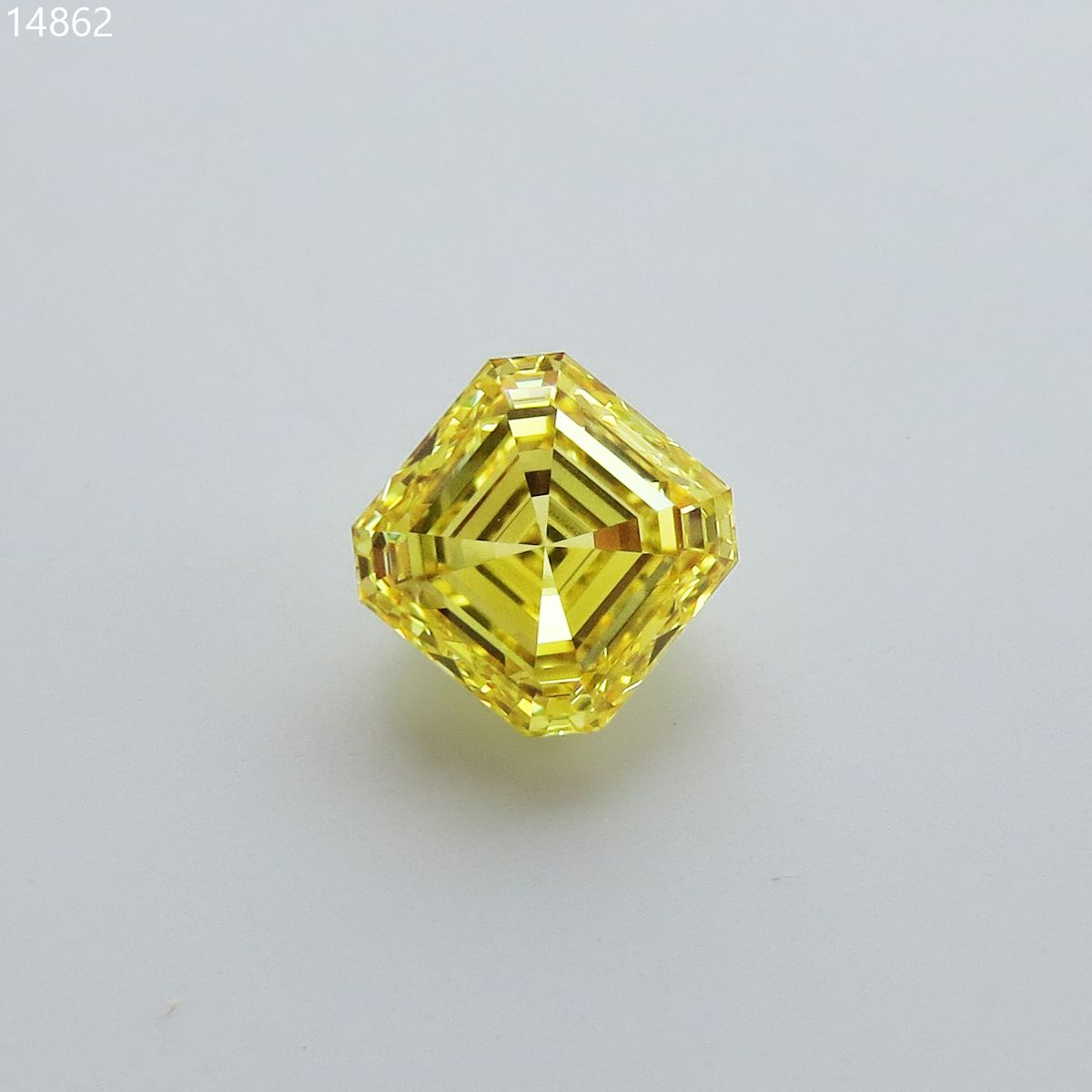 Diament 1.08 ct Fancy Vivid Yellow/VS1