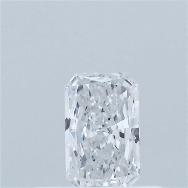 0.31 ct lab-grown Radiant Diamond