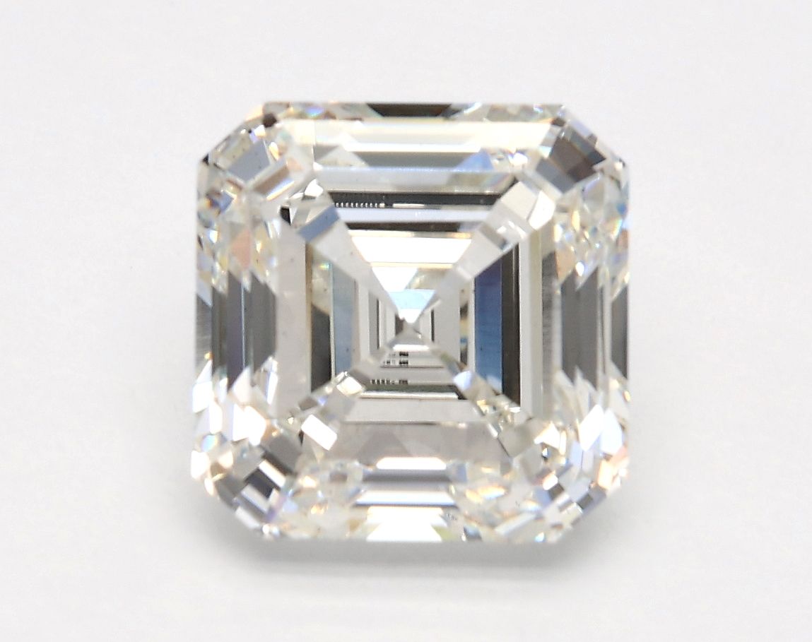 3.05 ct Square Emerald diamond