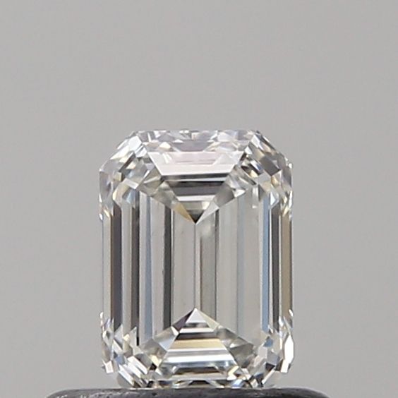 0.52 ct Emerald diamond