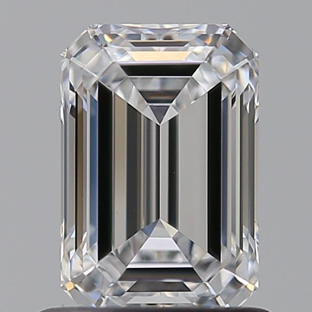 1.04 ct. emerald Lab Grown Diamond front image