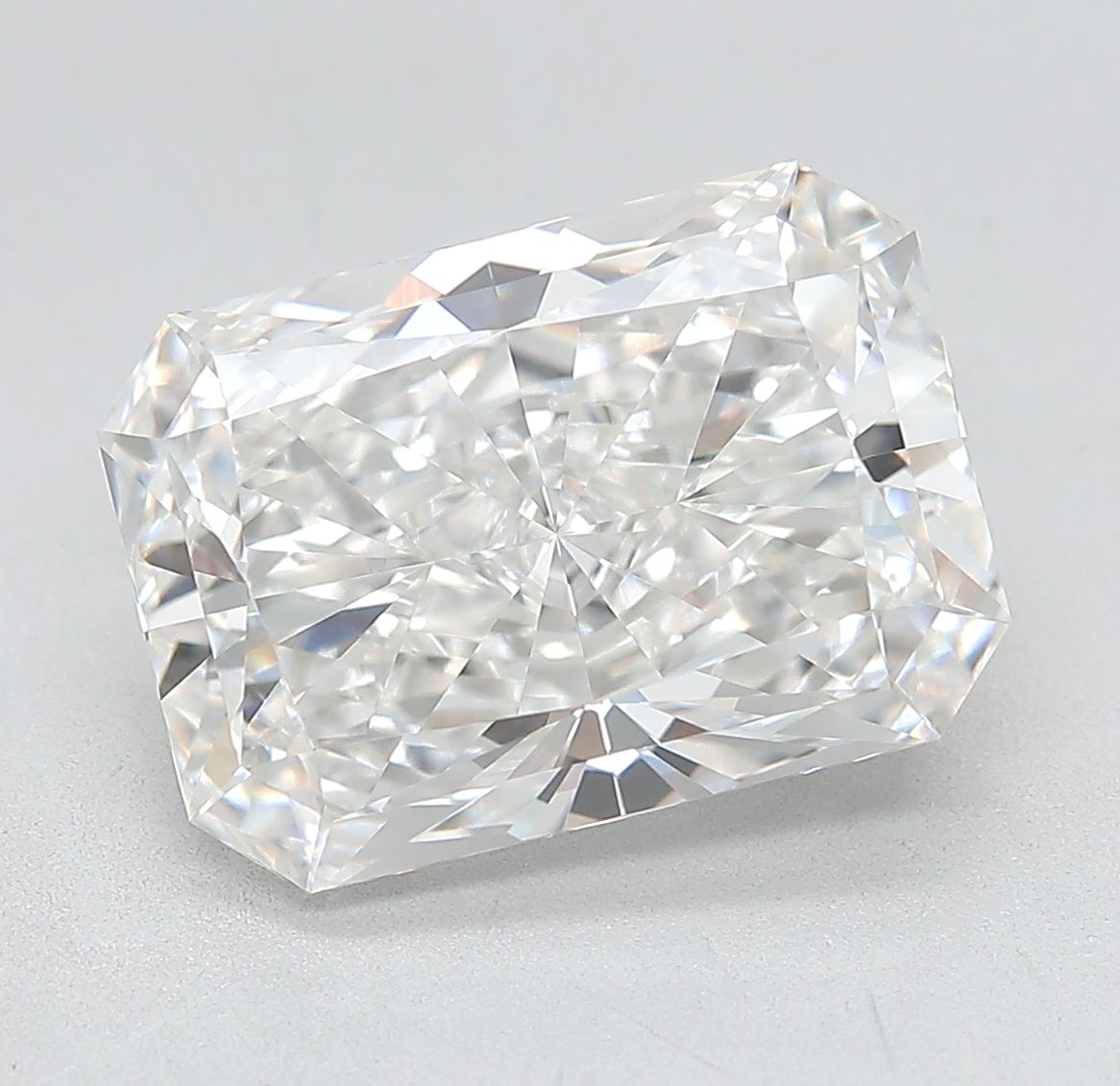 4.86 ct. radiant Lab Grown Diamond front image