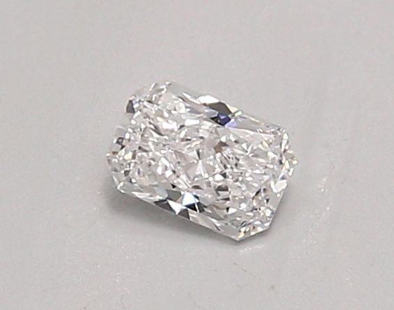 0.33 ct lab-grown Radiant Diamond