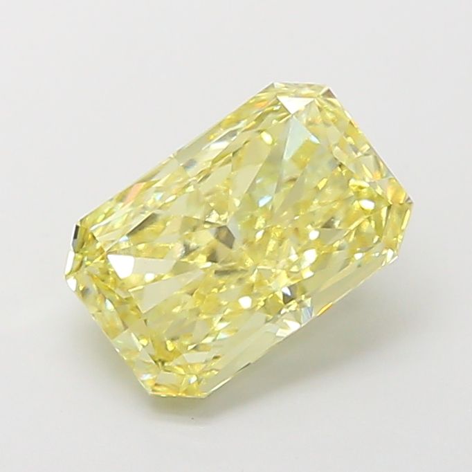 3.38 ct Radiant diamond