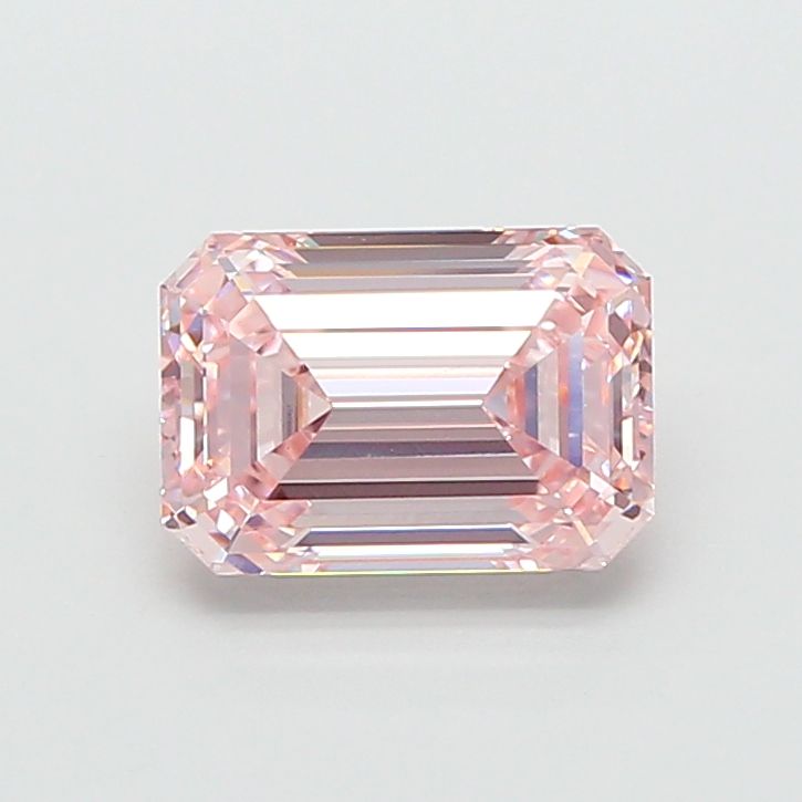 3.08 ct Emerald diamond