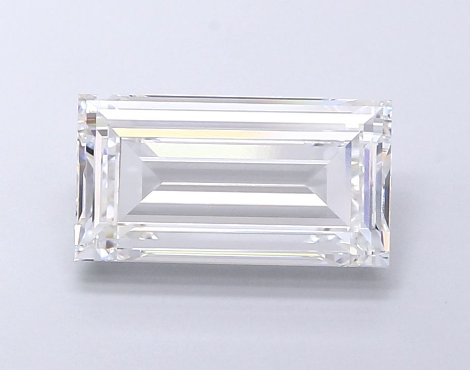 4.59 ct lab-grown Baguette Diamond