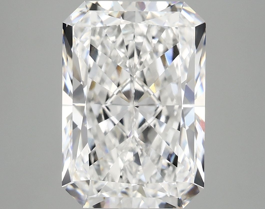 5.04 ct. radiant Lab Grown Diamond front image