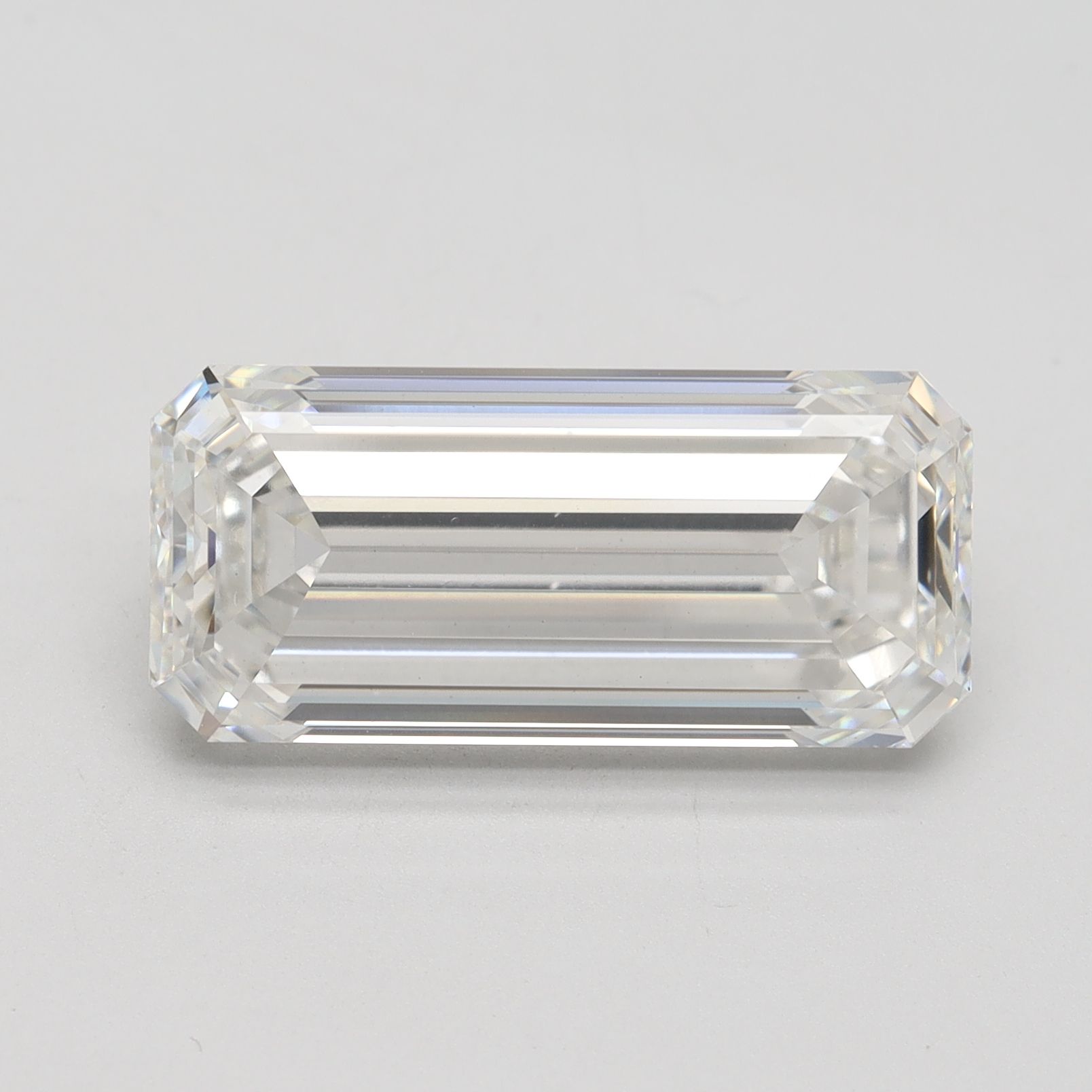 7.15 ct. emerald Lab Grown Diamond front image