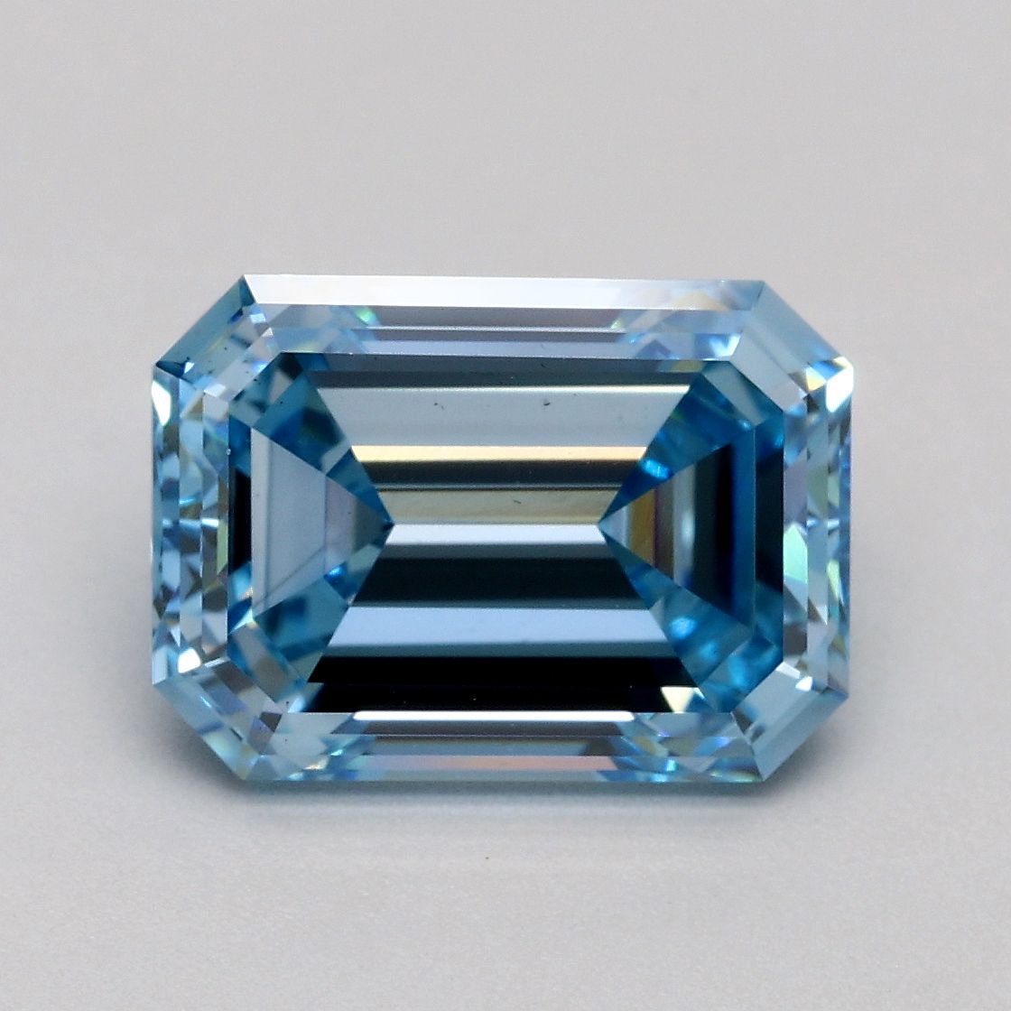 2.52 ct. emerald Lab Grown Diamond front image