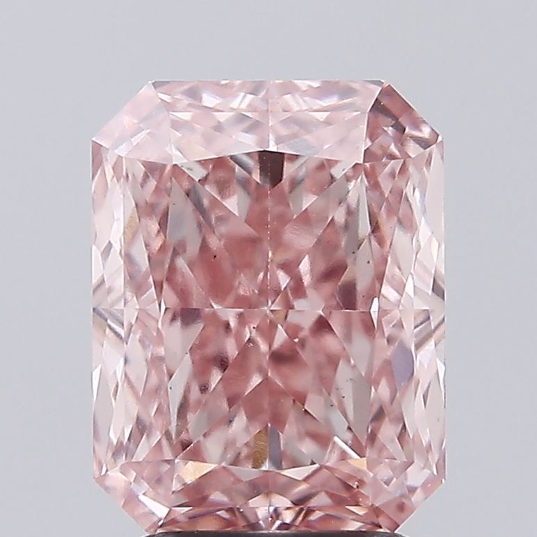 3.06 ct Radiant diamond