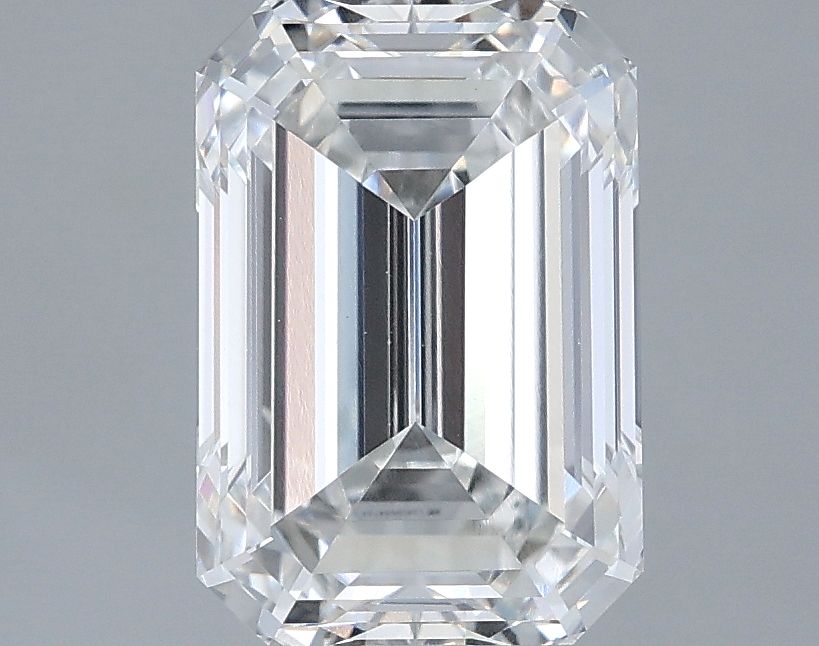 3.05 ct Emerald diamond