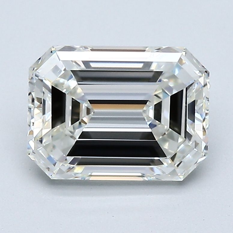 2.01 ct Emerald diamond