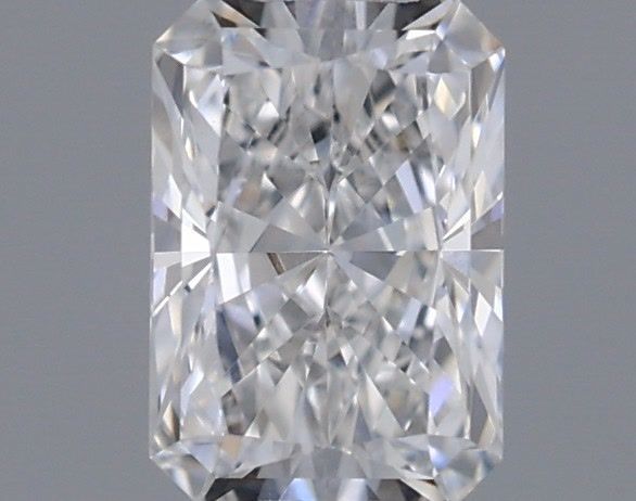 0.36 ct lab-grown Radiant Diamond