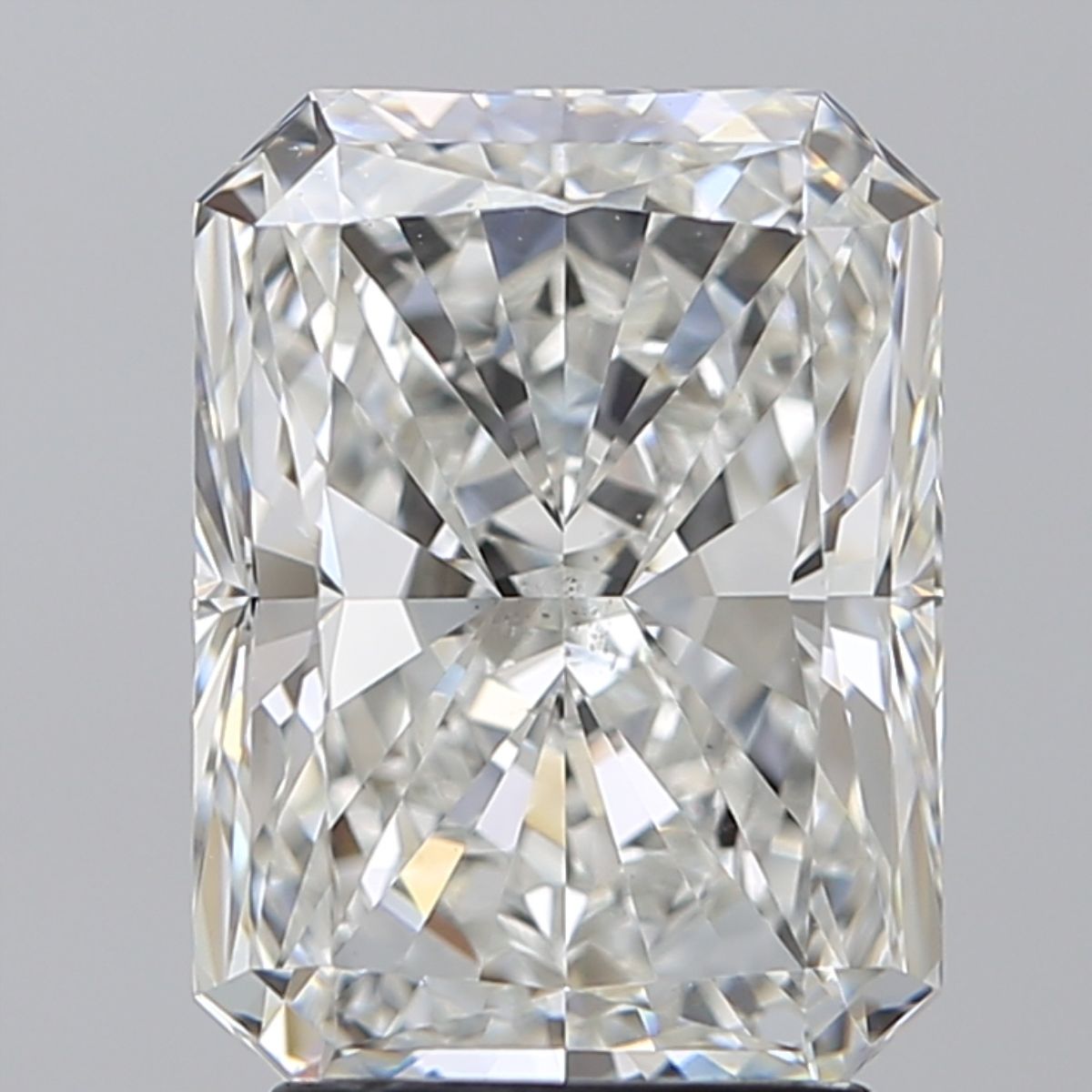 3.01 ct Radiant diamond
