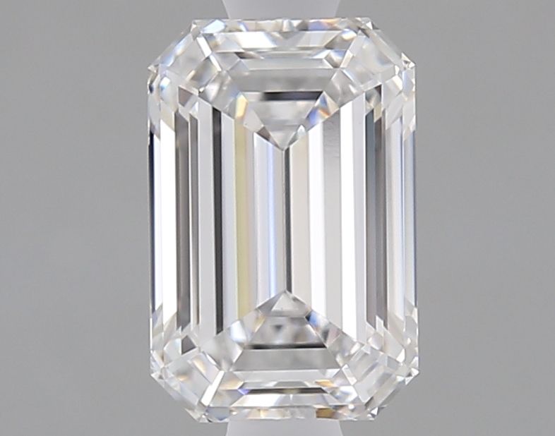 1.04 ct. emerald Lab Grown Diamond front image