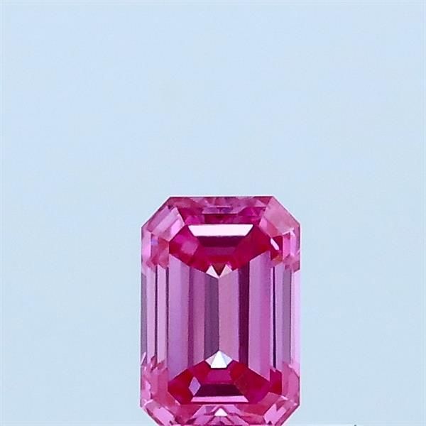 0.34 ct lab-grown Emerald Diamond