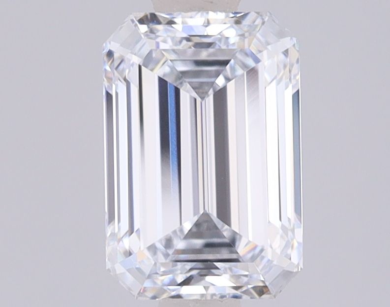 1.53 ct. emerald Lab Grown Diamond front image