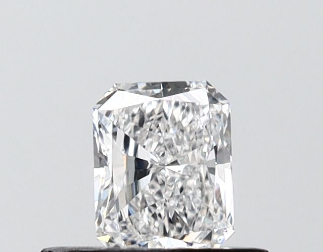 0.43ct Radiant diamond