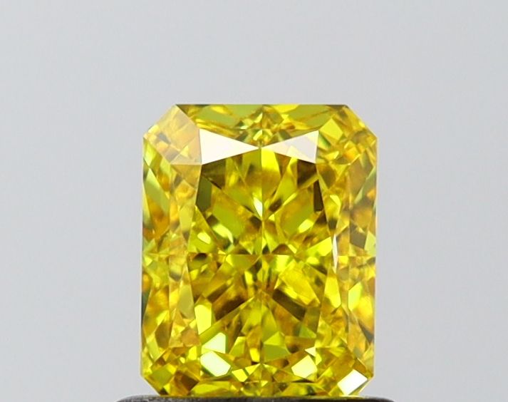 1.09 ct Radiant diamond