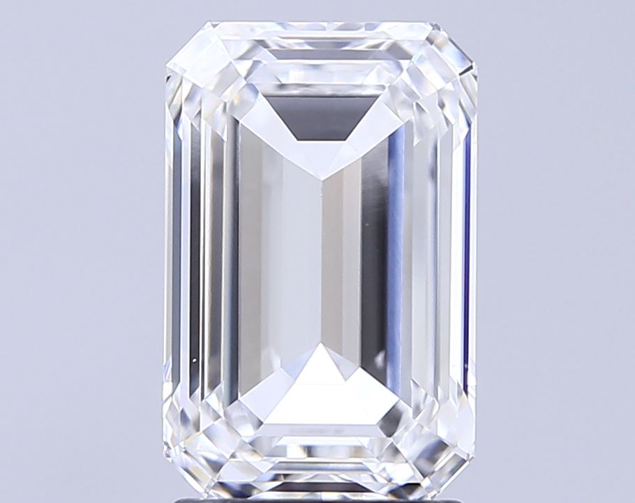 2.71 ct. emerald Lab Grown Diamond front image