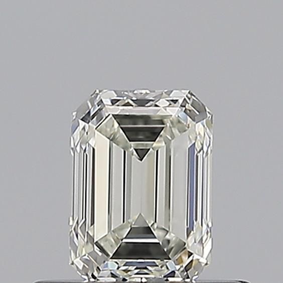 0.51 ct Emerald diamond
