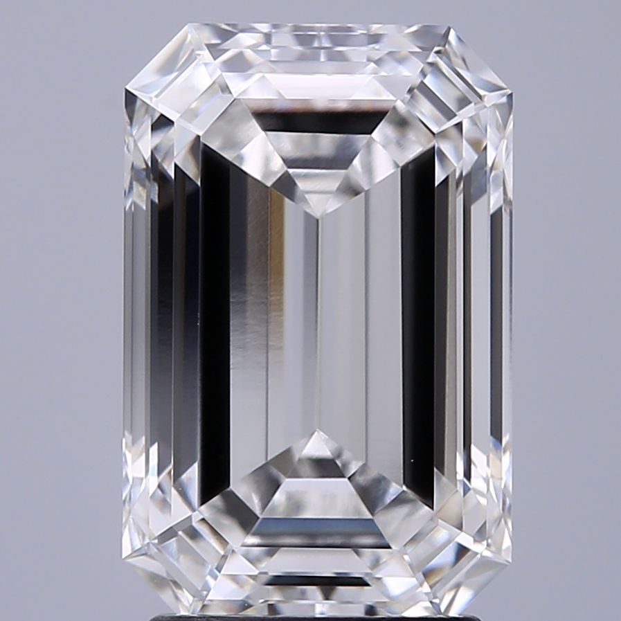 2.79 ct. emerald Lab Grown Diamond front image