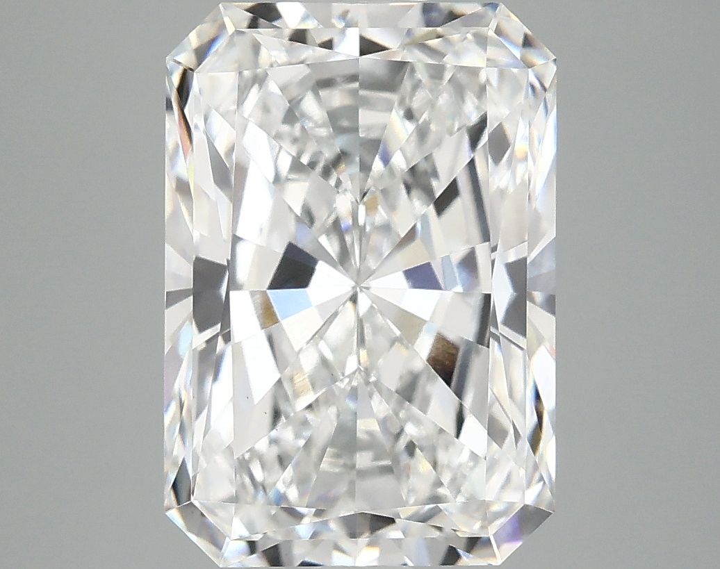 4.61 ct. radiant Lab Grown Diamond front image