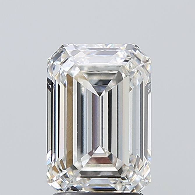 2.57 ct Emerald diamond