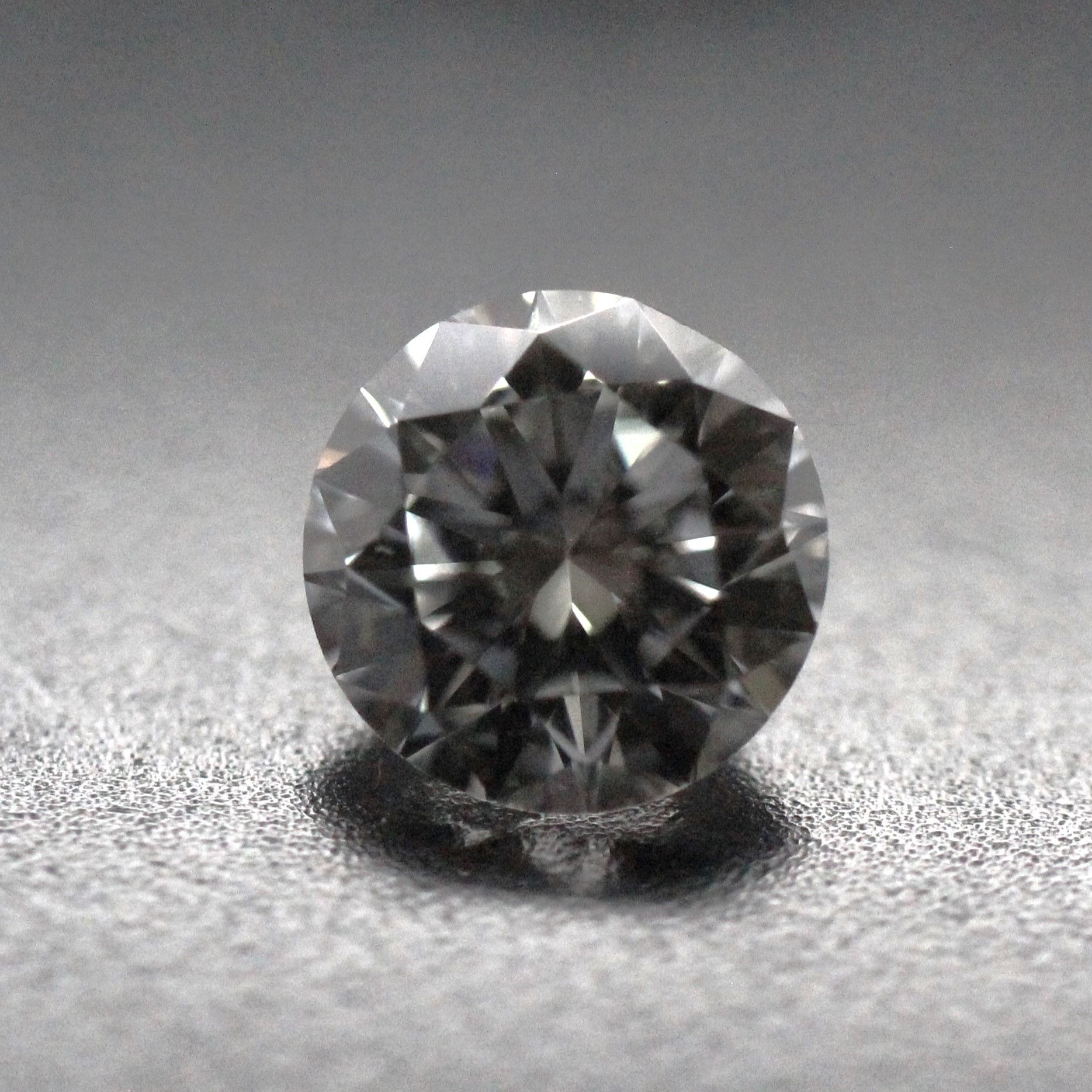 1.25 ct Round diamond