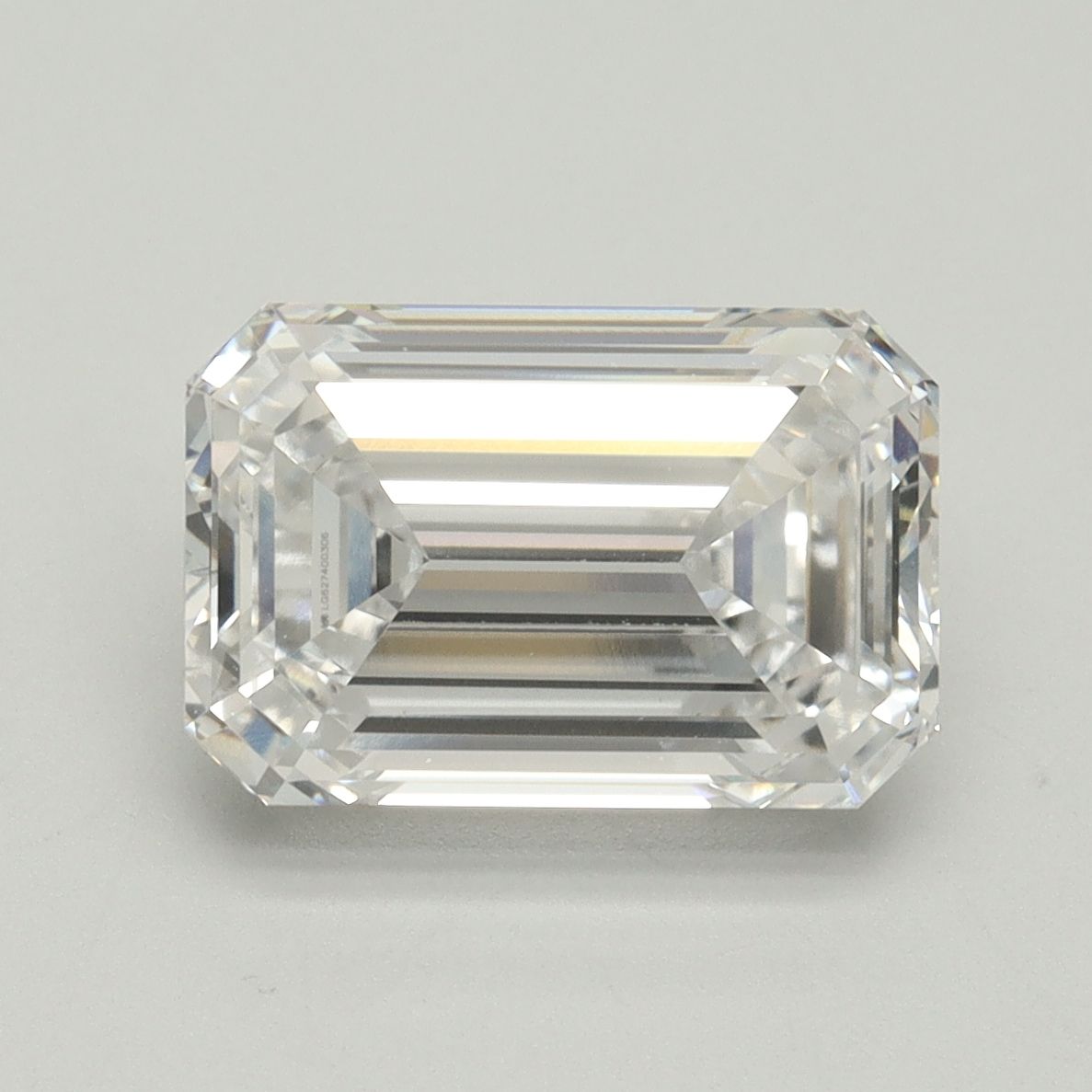 4.24 ct. emerald Lab Grown Diamond front image