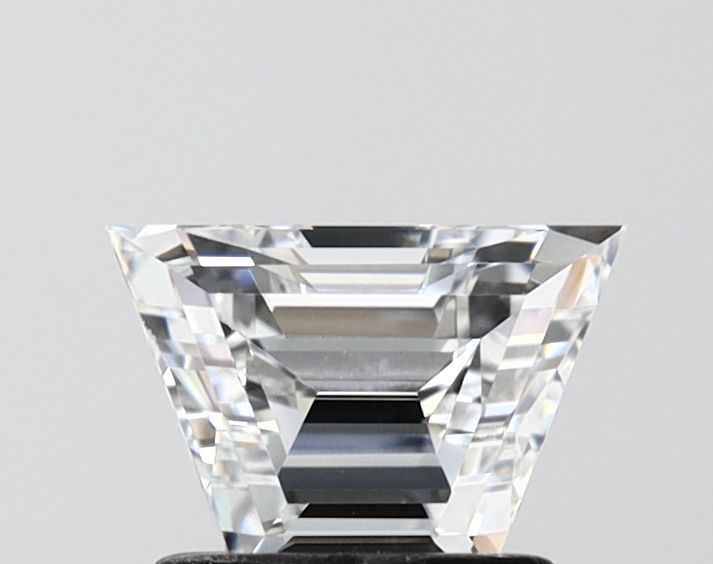 1.06 ct lab-grown Trapezoid Diamond