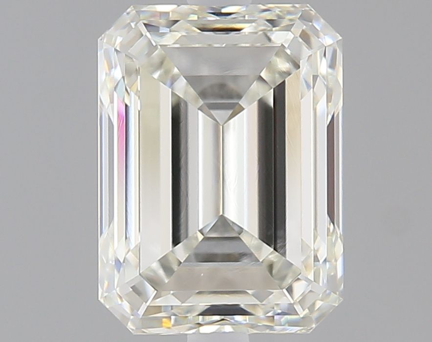 2.01 ct Emerald diamond