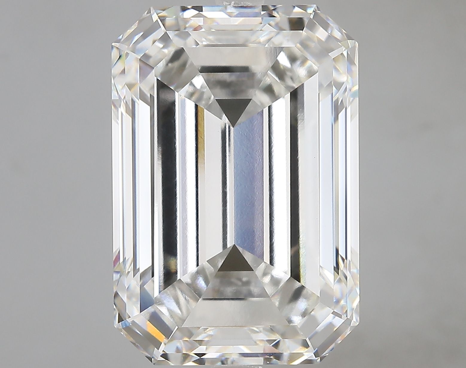 15.46 ct. emerald Lab Grown Diamond front image