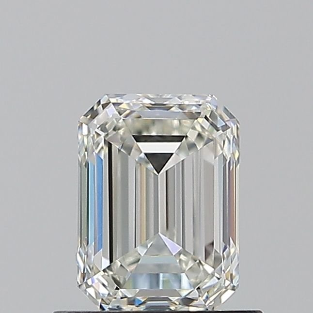 0.90 ct Emerald diamond