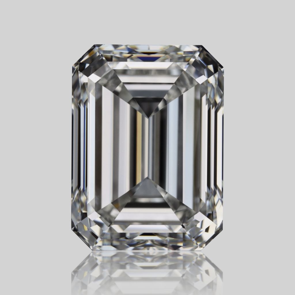 2.01 ct Emerald diamond
