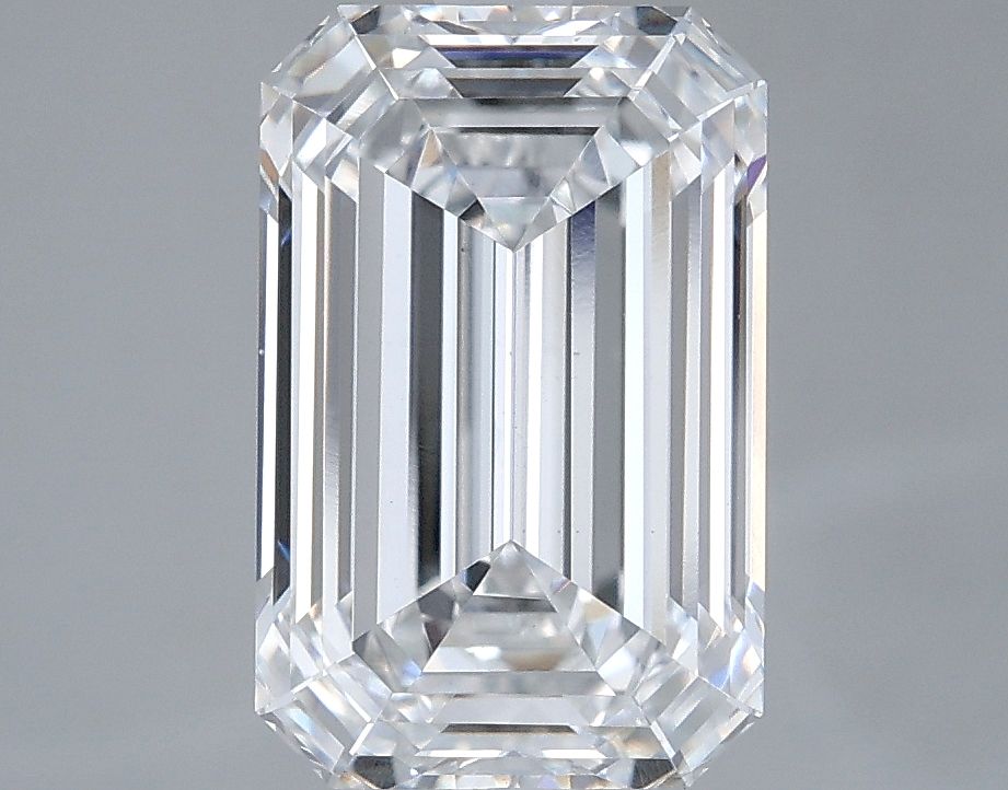 3.50 ct. emerald Lab Grown Diamond front image