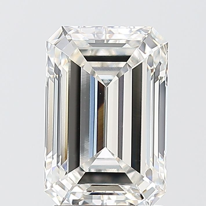 2.56 ct Emerald diamond