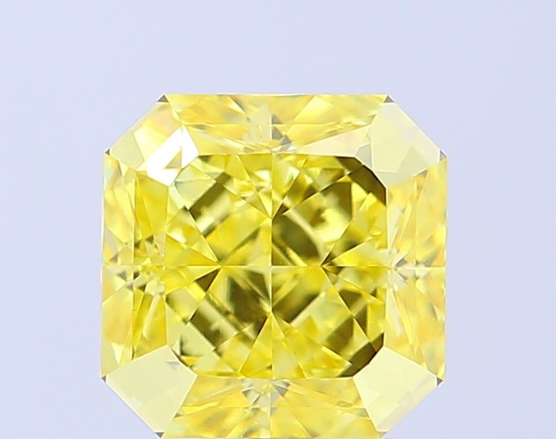 3.99 ct Square Radiant diamond